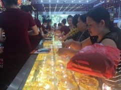 Thông tin thị trường vàng sáng 22.6.2018: Đồng USD mạnh lên đẩy giá vàng đi xuống