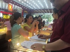 Thông tin thị trường vàng sáng 13.7.2018: Vàng nhích nhẹ 