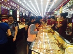 Thông tin thị trường vàng sáng 24.5.2019: Vàng đảo chiều tăng giá
