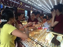Thông tin thị trường vàng sáng 19.7.2019: Giá vàng tăng mạnh chạm ngưỡng 4 triệu mỗi lượng