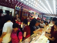 Thông tin thị trường vàng sáng 24.8.2019: Vàng bật tăng mạnh vượt ngưỡng 42 triệu mỗi lượng
