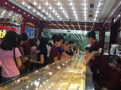 Thông tin thị trường vàng sáng 18.10.2019: Vàng thế giới tăng cao, trong nước biến động nhẹ