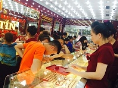 Thông tin thị trường vàng sáng 25.12.2019: Giá vàng tăng vượt ngưỡng 42 triệu/lượng