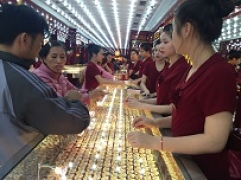 Bản tin thị trường vàng sáng 15.3: Giá vàng nhích nhẹ nhưng không bứt phá