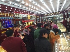 Bản tin thị trường vàng sáng 2/3/2023: Giá vàng thế giới hồi phục, trong nước bình ổn